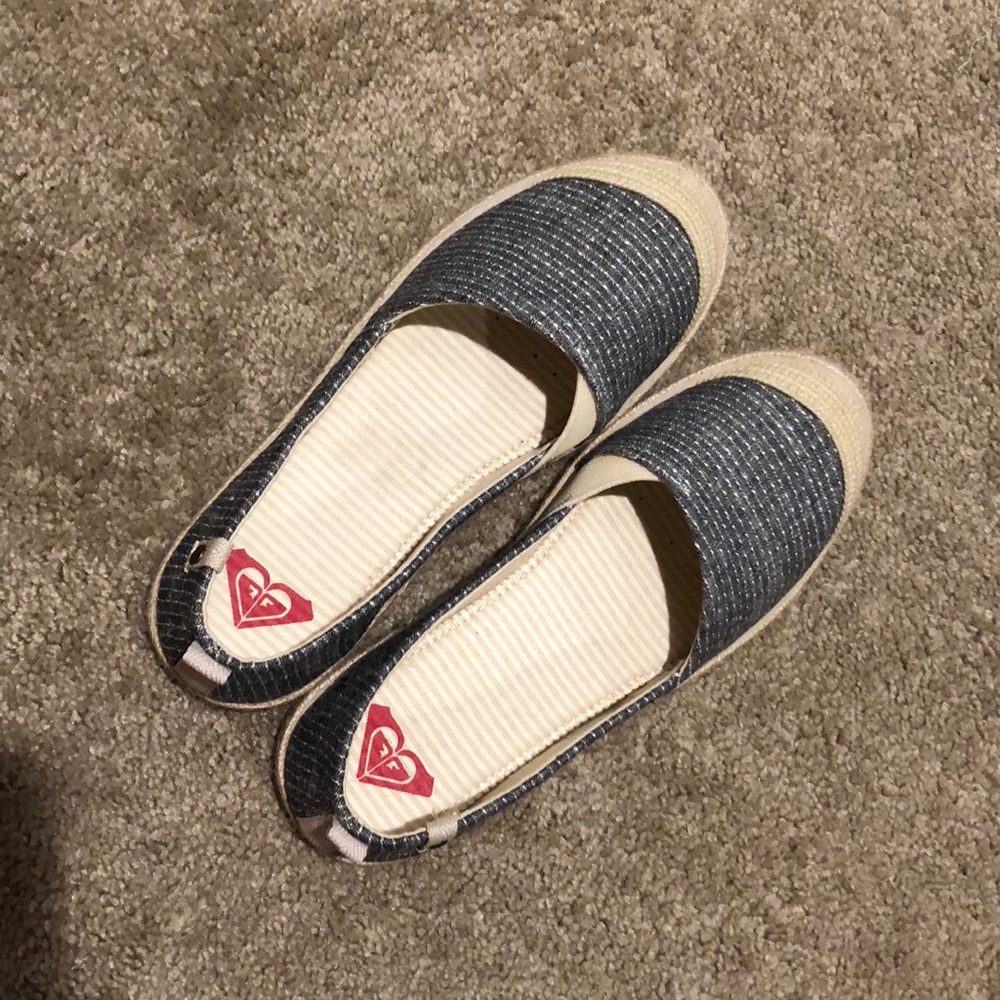 Brand new roxy memory foam slip ons